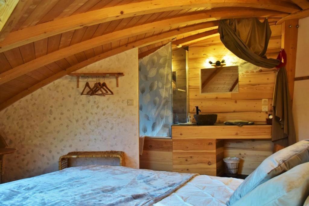 Au-Dela Des Nuages, Maison D'Hotes Insolite & Spa Aubessagne المظهر الخارجي الصورة