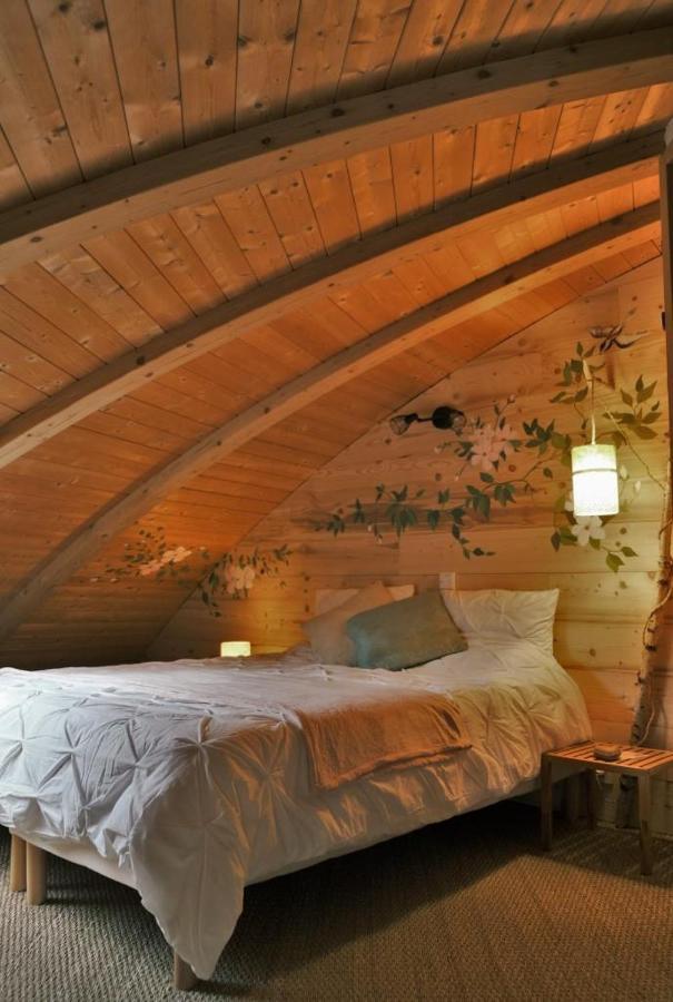 Au-Dela Des Nuages, Maison D'Hotes Insolite & Spa Aubessagne المظهر الخارجي الصورة